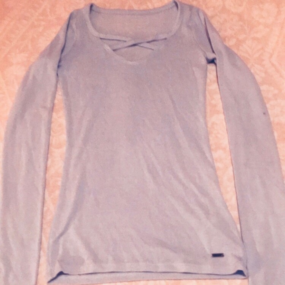 An XXS Hollister long sleeve shirt. - Picture 1 of 2